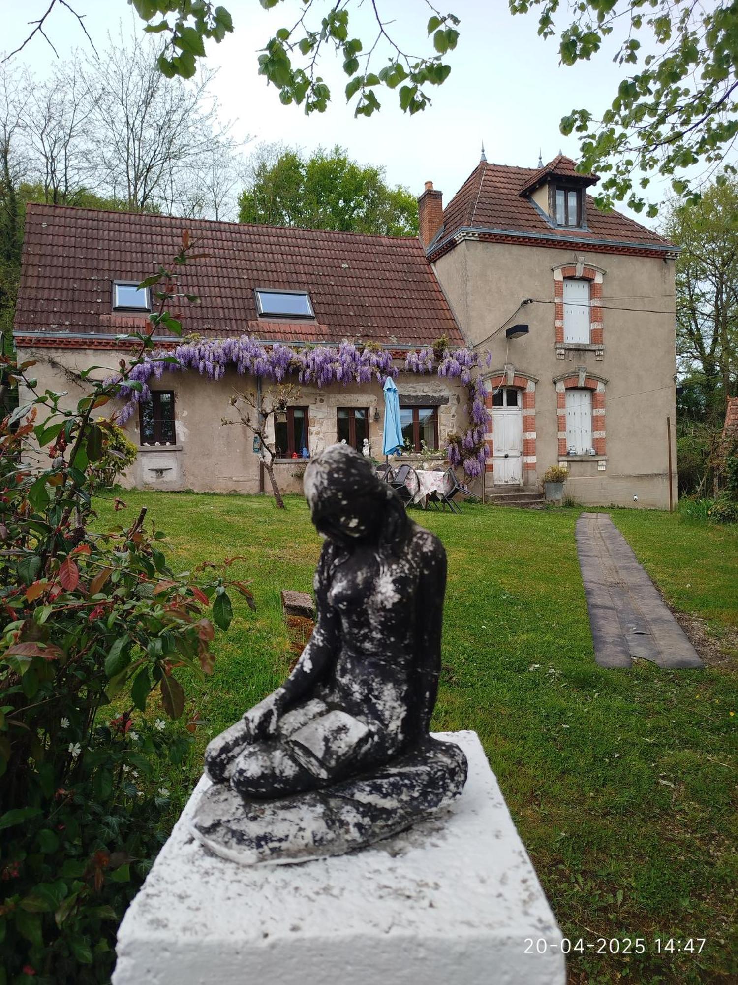 Maison Du Moulin Galuzot Saint-Vallier  Exterior photo